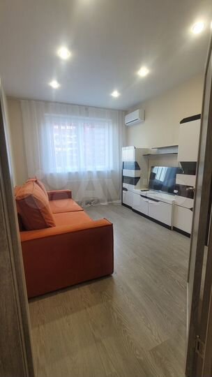 2-к. квартира, 53 м², 7/17 эт.