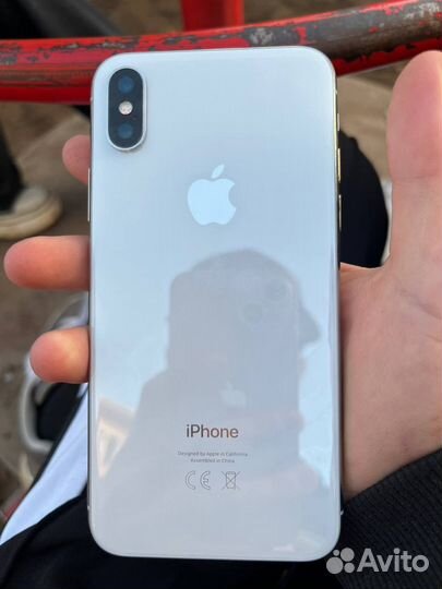 iPhone X, 64 ГБ