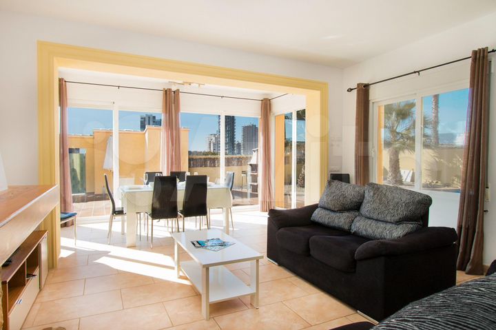 3-к. квартира, 145 м² (Испания)