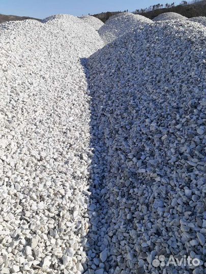 Мраморная крошка.Белый щебень.Белый камень(доломит