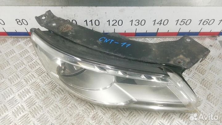 Фара правая Volkswagen Tiguan