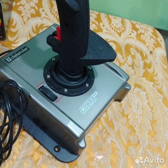 Джойстик defender codra M5