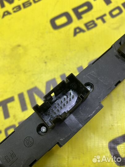 Блок кнопок Opel Astra H