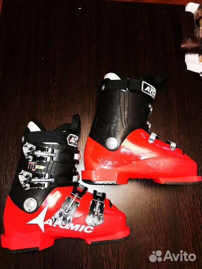 Горнолыжные ботинки 22