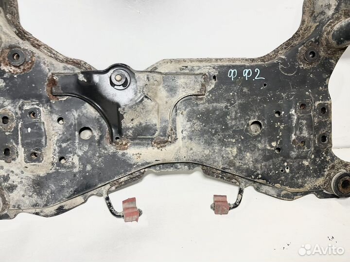 Подрамник Ford Focus 2