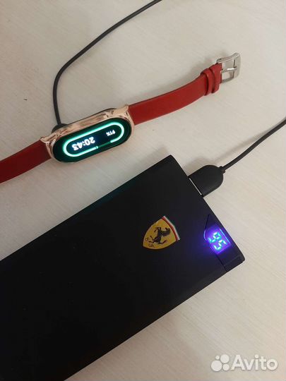 Ugreen Bank 10000mAh и Ferrari Power Bank 10000