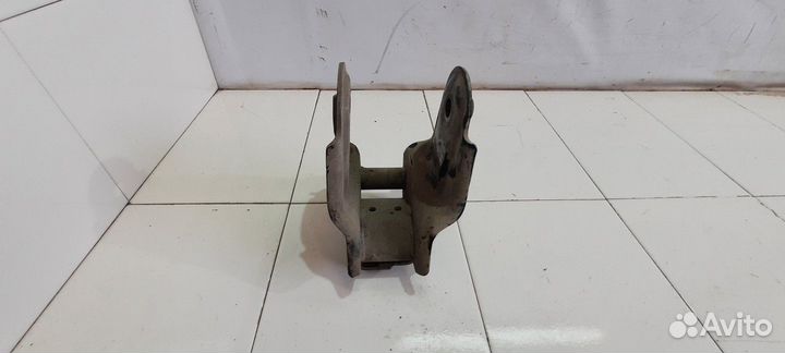 Кронштейн опоры двигателя (Chevrolet Captiva)