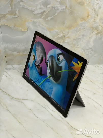 Microsoft Surface Pro 5 12.3