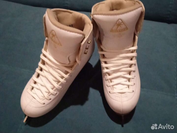 Фигурные коньки jackson elle