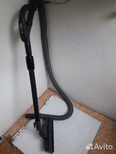 Шланг и щётка от пылесоса