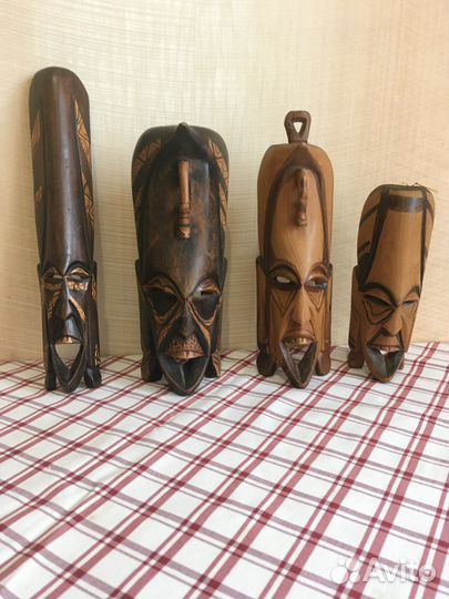 Маски африканские деревянные