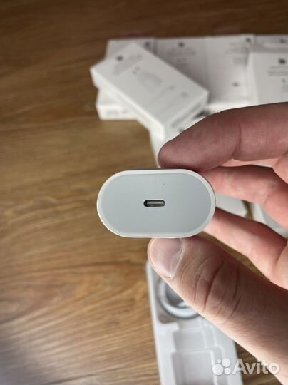 Зарядное устройство для iPhone