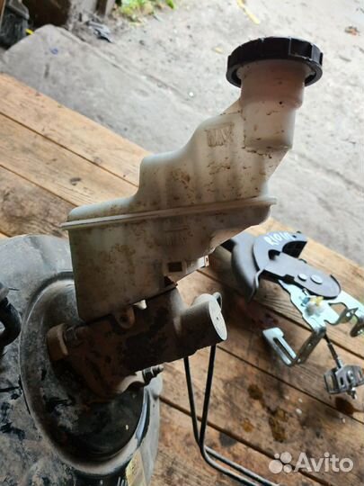 Главный тормозной цилиндр kia rio 3,Hyundai solari