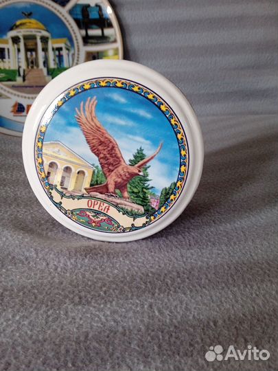 Сувениры тарелка шкатулка