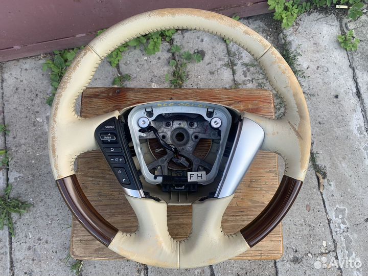 Руль на Nissan Teana J32