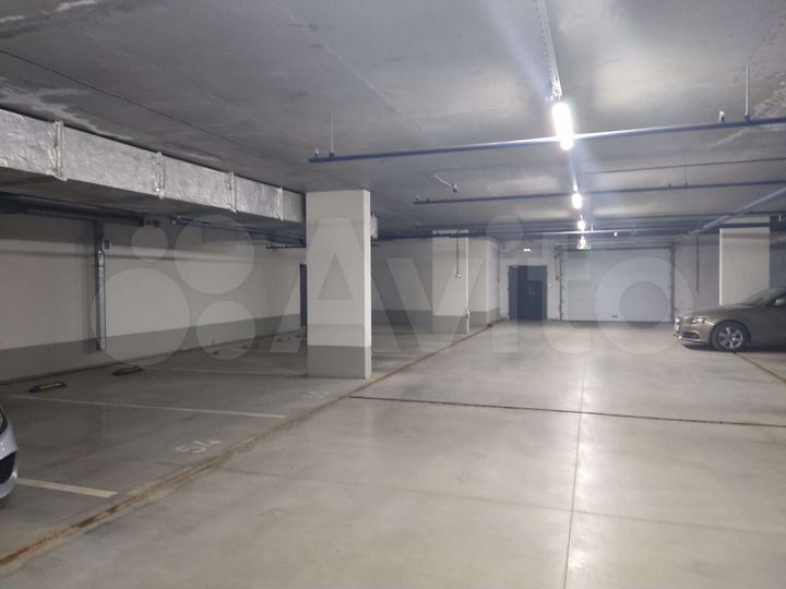 Машиноместо, 14 м²