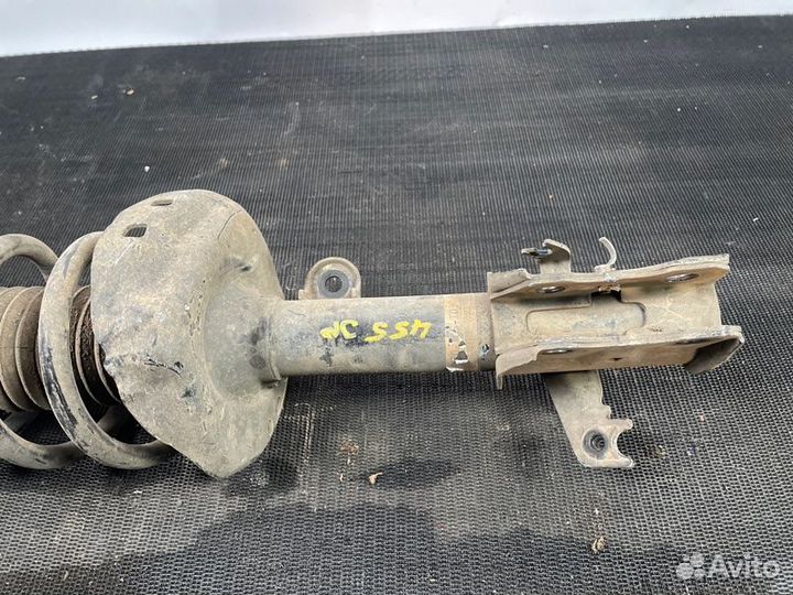 Амортизатор передний левый Honda Cr-V 4 RM