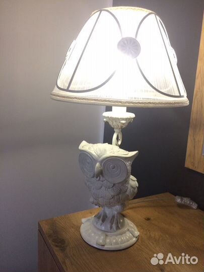Светильник настольный