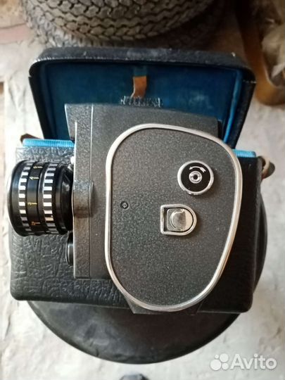 Ручная кинокамера времен СССР