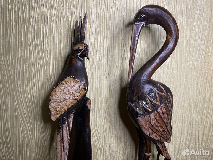 Попугай, цапля из красного дерева. Индонезия