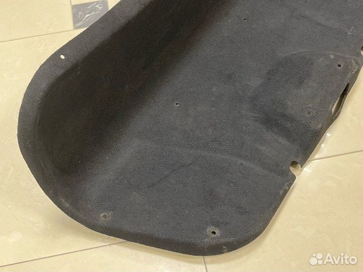 Обшивка крышки багажника Ford Focus DB 1.8L