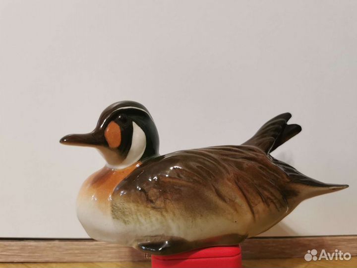 Фарфоровая утка