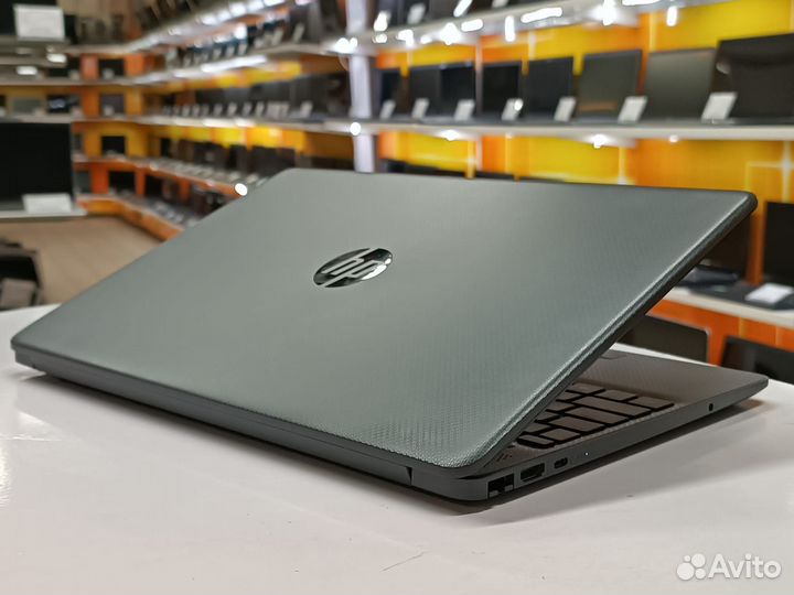 Ноутбук HP 15.6