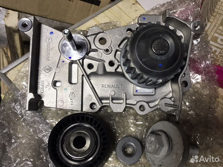 Водяной насос, помпа Renault