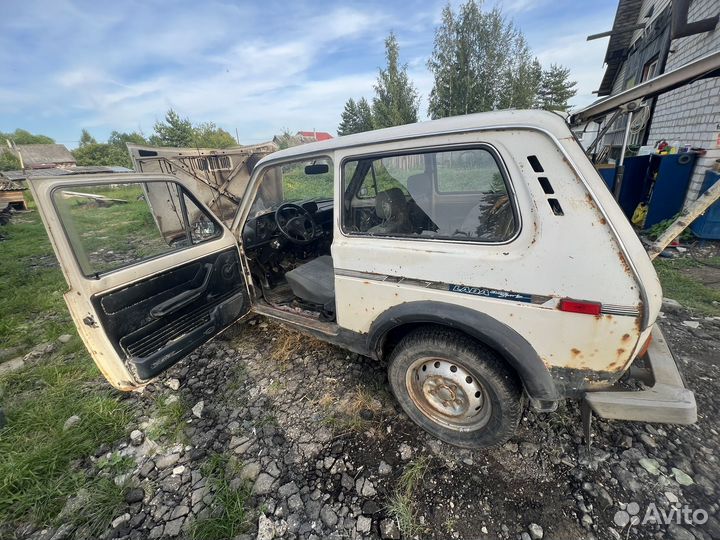 LADA 4x4 (Нива) 1.7 МТ, 1993, 100 000 км