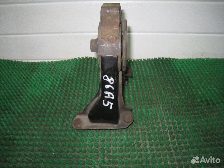 Опора (подушка) двигателя задняя Toyota Corolla E