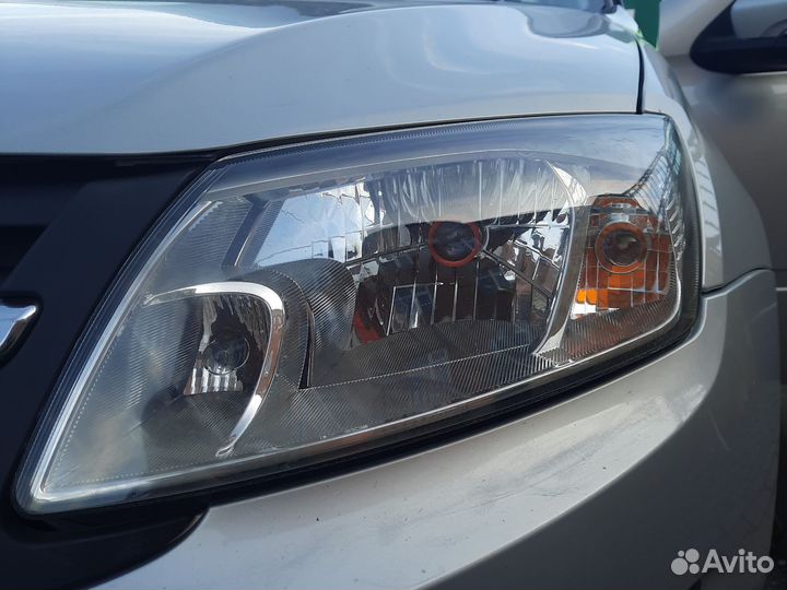 Фара LADA granta