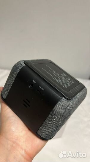 Динамик из красного дерева