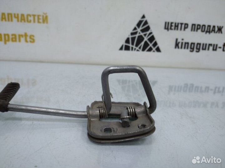 Крюк замка капота Skoda Rapid 1 NH3 рестайлинг