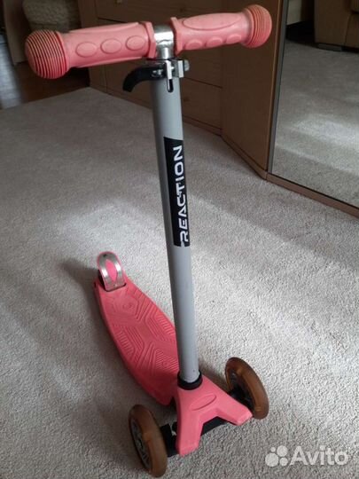 Самокат детский трехколесный Reaction