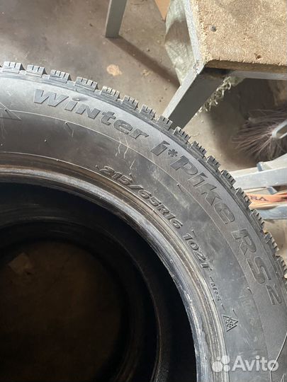 Hankook Winter I'Pike RS2 W429 215/65 R16 98T
