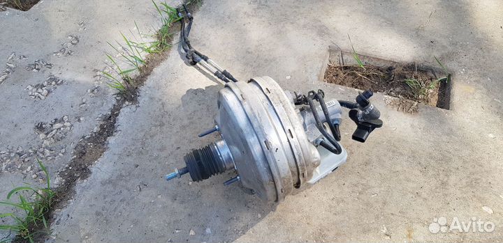 Audi A8 D4 Вакуумный Усилитель в Сборе