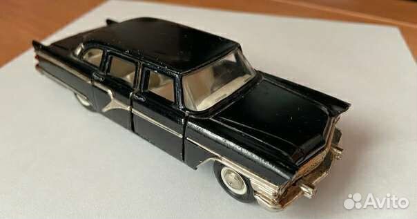 Модель автомобиля Газ-13 Чайка А15 СССР
