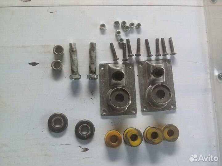 Детали и колëсики для спини борда