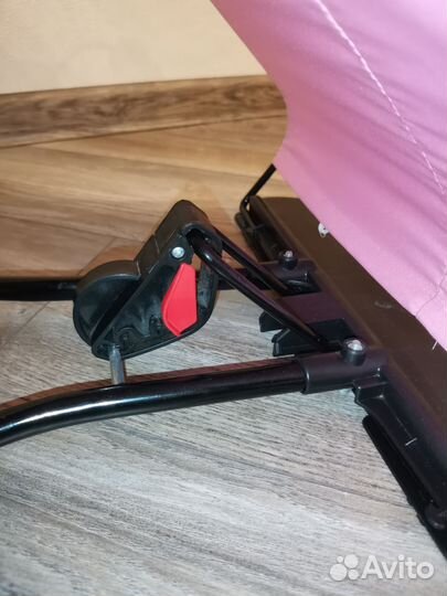 Шезлонг для новорожденных бу