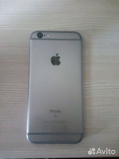Телефон iPhone 6s
