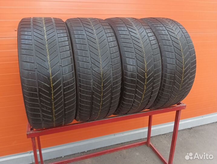 Vredestein Wintrac Xtreme S 285/40 R22 110W