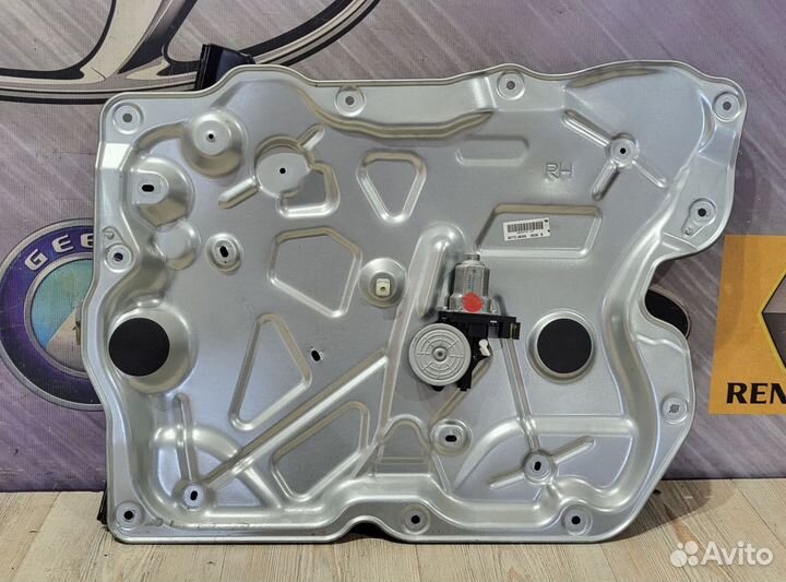 Стеклоподъемник перед Nissan teana J32 Прав