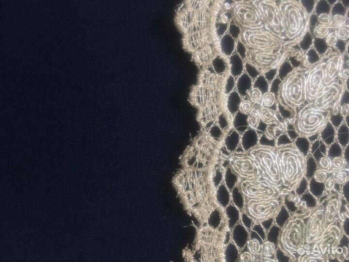 Кружевное полотно с метализировпнной нитью