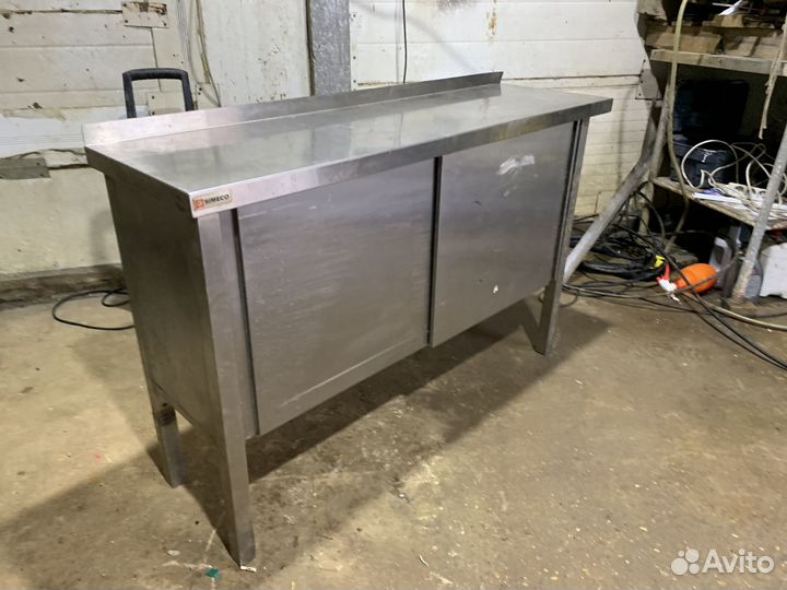 Стол купе производственный пристенный 1350х400х850