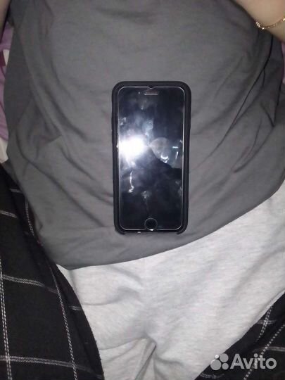 Телефон iPhone 6s