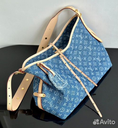 Сумка Louis Vuitton