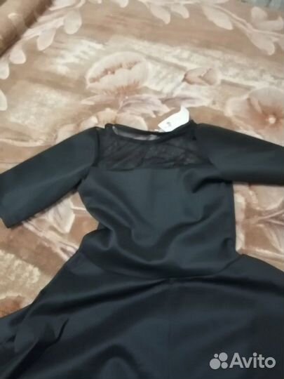 Платье женское