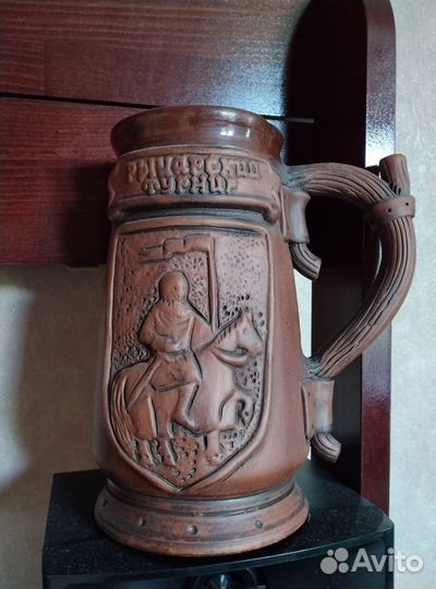 Пивная глиняная кружка