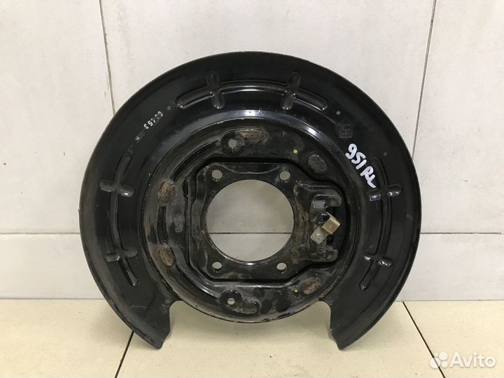 Щит опорный задний левый Sportage 2016