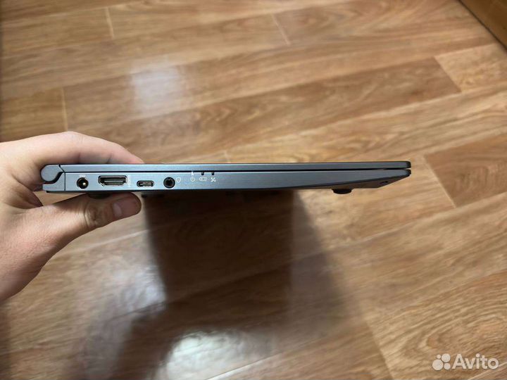 Современный мощный ультрабук msi в металле